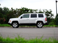 Jeep Jeep ɿ 2011 2.4 ˶