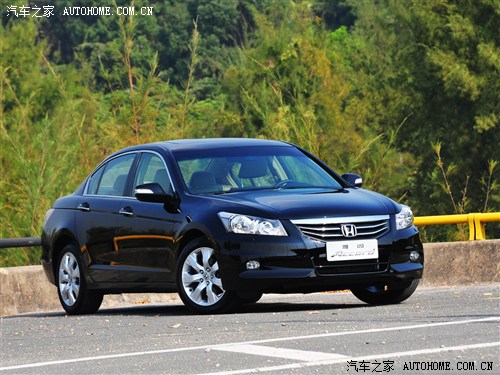   Ÿ 2012 2.4 LX