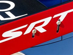  ()  2013 SRT GTS-R