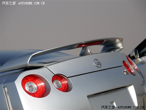 ֮ ղ ղGT-R 09 R35