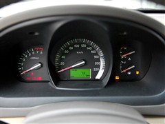 ֮ ô ͼ 1.6 GLS MT