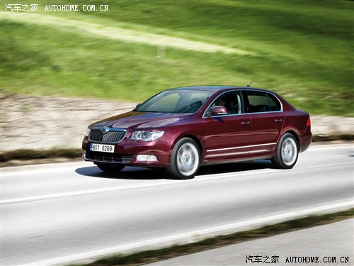 ֮ Ϻ˹´  09 2.0TSI ATŰ