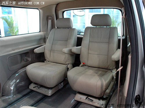 ֮  ɿ 2010 Ƹ쳵׼ 7M240
