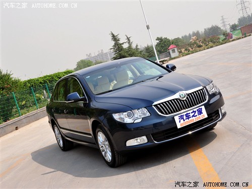 ֮ Ϻ˹´  09 2.0TSI ATŰ
