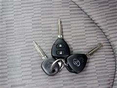 ֮ һ RAV4 2.0AT 