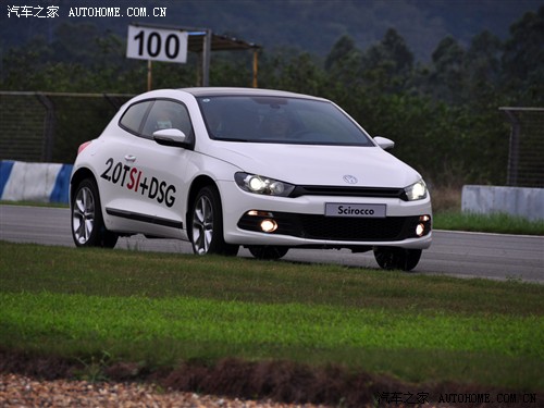 ֮ ڴ Sciroccoп 2010 2.0 TSI 