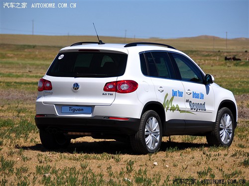 () Tiguan 09 2.0TSI 