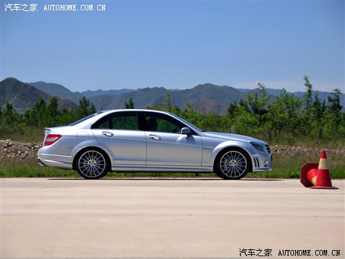 ֮ ڱ ڱC 08 C63 AMG