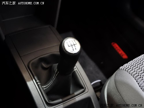 ֮ Ϻ POLO 09 Sporty 1.6ֶ
