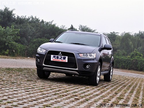 ֮  OUTLANDER EX 2010  3.0 
