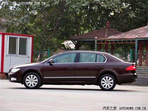 ֮ Ϻ˹´  09 2.0TSI ATŰ