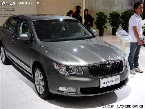 ֮ Ϻ˹´  09 1.8TSI ATŰ