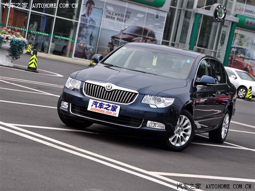 ֮ Ϻ˹´  09 2.0TSI AT콢
