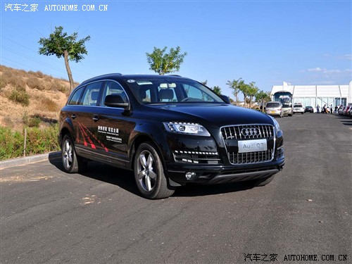 ֮ ڰµ µQ7 2010 3.0 TDI quattro 