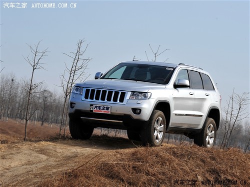 Jeep Jeep ŵ() 2011 5.7 콢