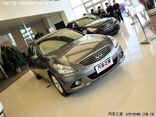 ֮ Ӣ ӢGϵ 2010 G25 Sedan ˶