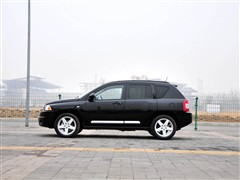 Jeep () ָ 2010 2.4 