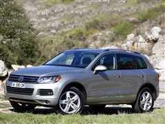  () ; 2011 3.0 V6 Hybrid