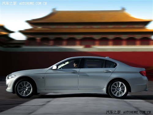   5ϵ 2011 528Li
