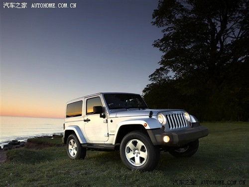 Jeep ()  2011 3.8Ű Sahara