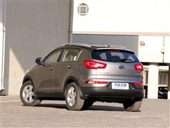  ô  2011 2.0 GLS AT 