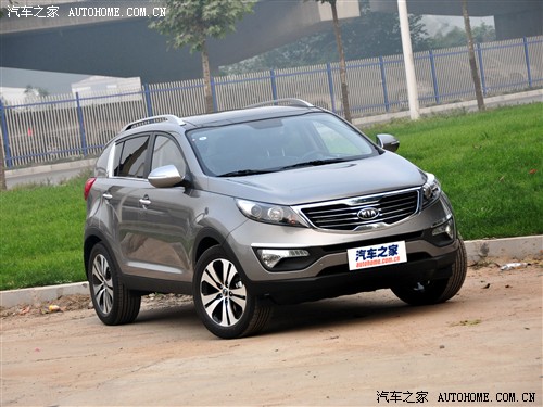  ô  2011 2.0PREMIUM AT 