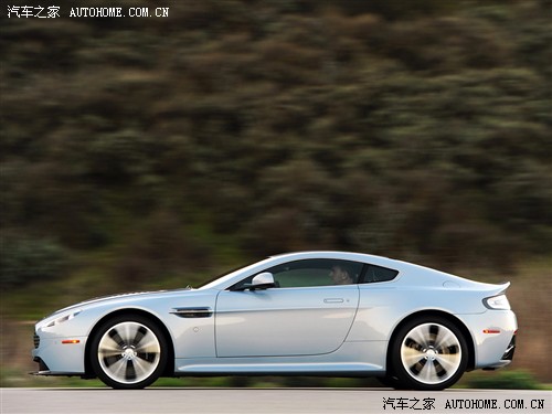 ֮ ˹١ V12 Vantage 2011 6.0 Manual Coupe