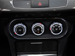 三菱翼神首付2.38万元起 店内有现车